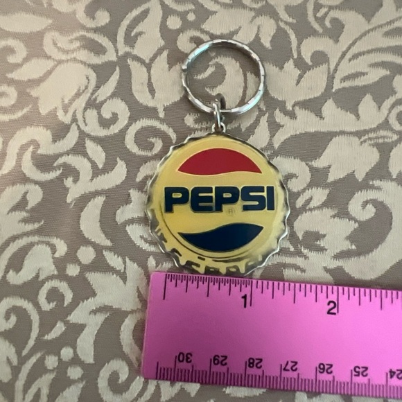 Pepsi Keychain Carbonated Cola Beverage - Picture 10 of 10